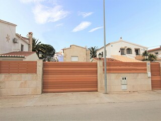 Villa Empuriabrava Buitenaudio-opname 10