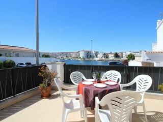 Villa Empuriabrava Buitenaudio-opname 2