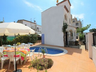 Villa Empuriabrava Buitenaudio-opname 7