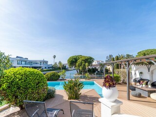 Villa Empuriabrava Buitenaudio-opname 6