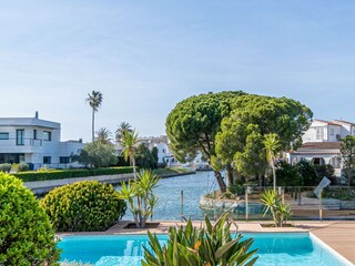 Villa Empuriabrava Buitenaudio-opname 11