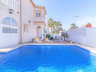 Villa Empuriabrava Buitenaudio-opname 10