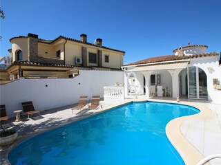 Villa Empuriabrava Buitenaudio-opname 1