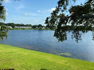 See hintern Haus / Blick von unserer Terasse