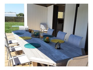 "Déjeuner" auf der Terrasse