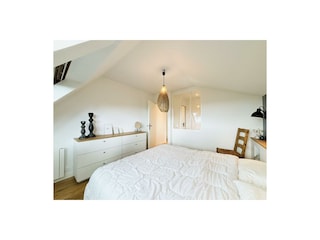 Zimmer N°1 mit angr. Duschraum mit WC