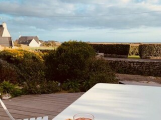 Die Terrasse mit Meeresblick im Weiten