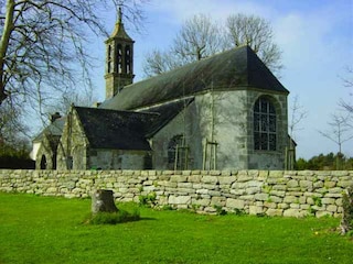 Chapelle de Plonivel, einige Meter von der Villa