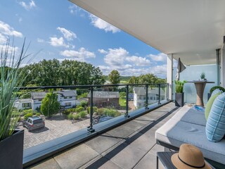 mit fantastischen Weitblick auf den Schmachter See