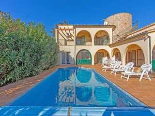 Villa Empuriabrava Buitenaudio-opname 1