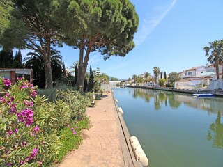 Villa Empuriabrava Buitenaudio-opname 4