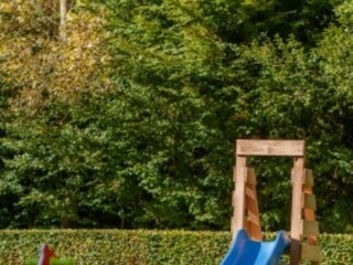 Kinderspielplatz im Freien