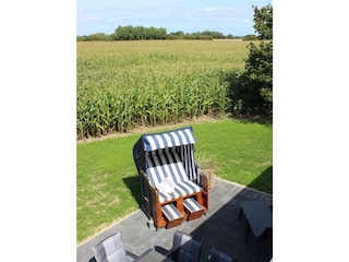 Strandkorb auf der Terrasse