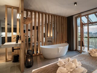 Beispiel freistehende Badewanne