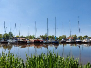 Sportboothafen von Weener
