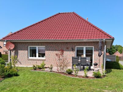 Firma Adloffs Feriendomizile - Frau Tanja Adloff