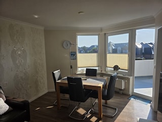 Wohnzimmer/ Essbereich