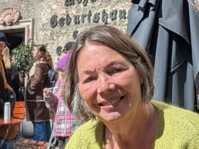 Frau Marijke Takken