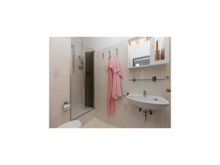 Apartment Saplunara Features 5