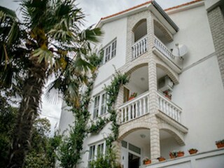 Apartment Kampor Außenaufnahme 9