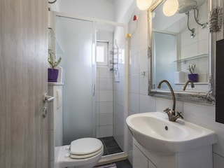 Appartement Jesenice bei Dugi Rat Équipement 13