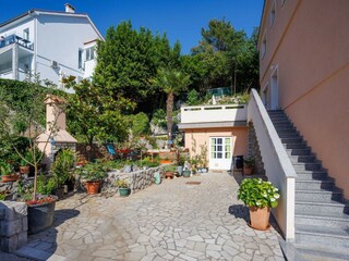 Apartment Kornić Außenaufnahme 5