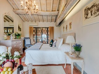 Farmhouse Marlia Features 38