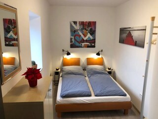 Schlafzimmer 2