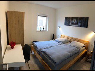 Schlafzimmer 4