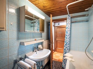 E0A2E6FB-95CD-4707-9FAC-03938DB41E29