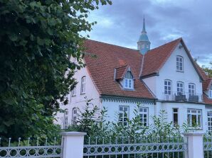 Herrenhaus „West“