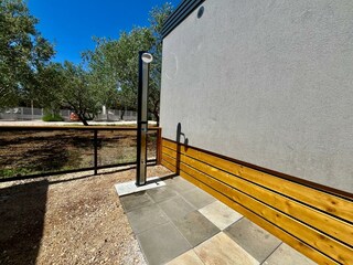 Outdoor solar shower