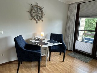 Esstisch im Wohnzimmer