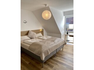 Schlafzimmer 2 OG