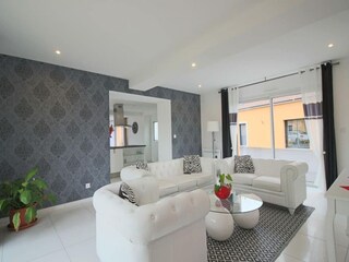 Villa Oizé Caratteristiche 1