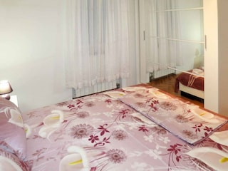 Apartment Arbanija Ausstattung 13