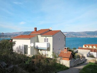 Appartement Arbanija Buitenaudio-opname 6