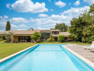 Villa Eyragues Outdoor Recording 1