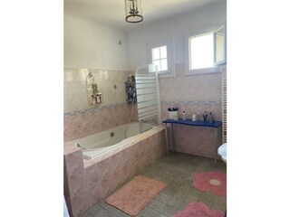 Villa Maillane Features 12