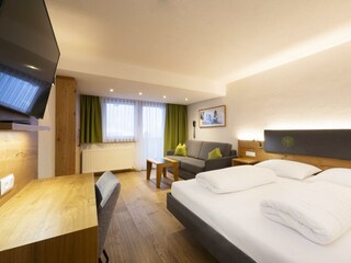 CHRIS_HASIBEDER_DSC8305-Bearbeitet