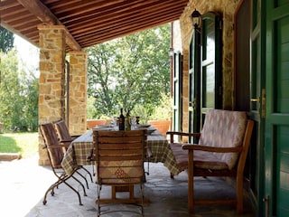 überdachte Terrasse