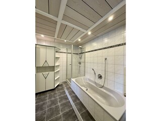 Badezimmer 1