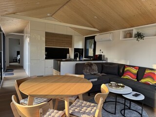 Wohn- Essbereich und Küche