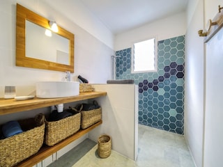 Apartment Saint-Gilles-les-Bains Ausstattung 11