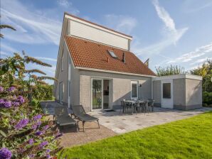 Ferienpark Villa in Zeeland nahe Strand