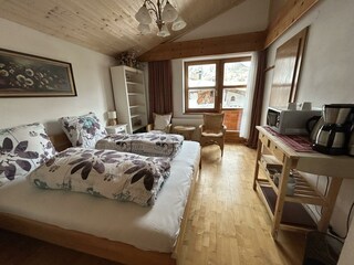 Schlafzimmer mit Balkon