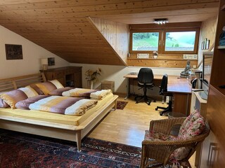 Mansarde-Doppelzimmer Hauptbild