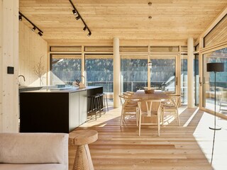 599_GJK_251107_3126_LL_Jaist