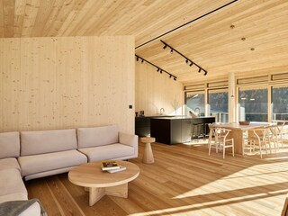 599_GJK_251107_3130_LL_Jaist