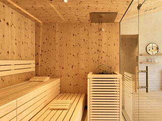 599_GJK_251107_3337_LL_Jaist